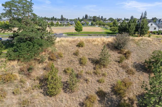 2114 W FALLS Ave, Spokane, WA 99201