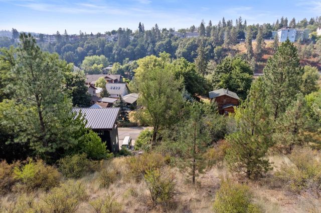 2114 W FALLS Ave, Spokane, WA 99201