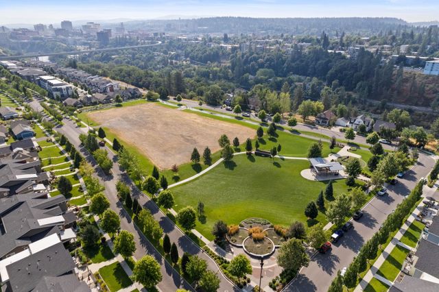 2114 W FALLS Ave, Spokane, WA 99201