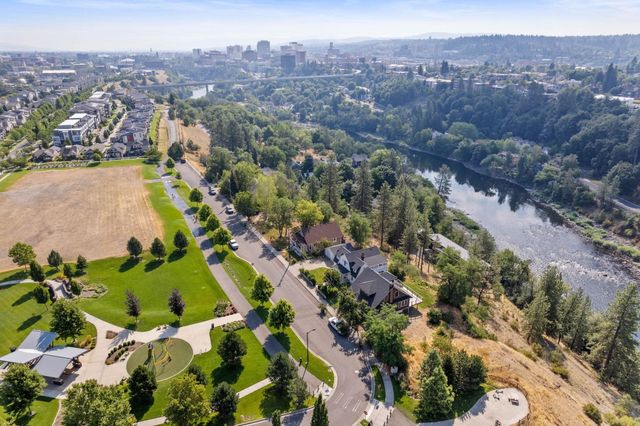 2114 W FALLS Ave, Spokane, WA 99201