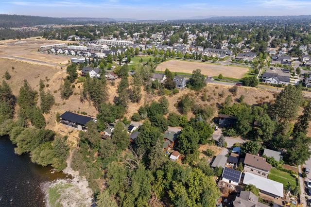 2114 W FALLS Ave, Spokane, WA 99201