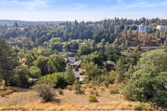 2114 W FALLS Ave, Spokane, WA 99201