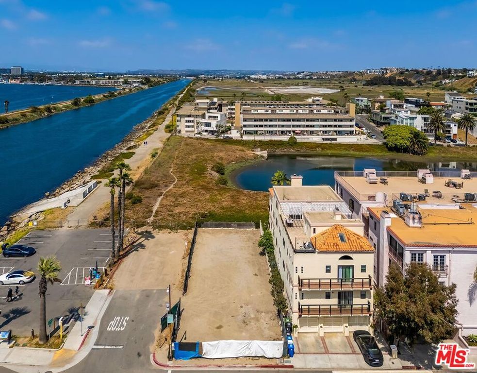 6202 Pacific Avenue, Playa Del Rey, CA 90293 — photo 2
