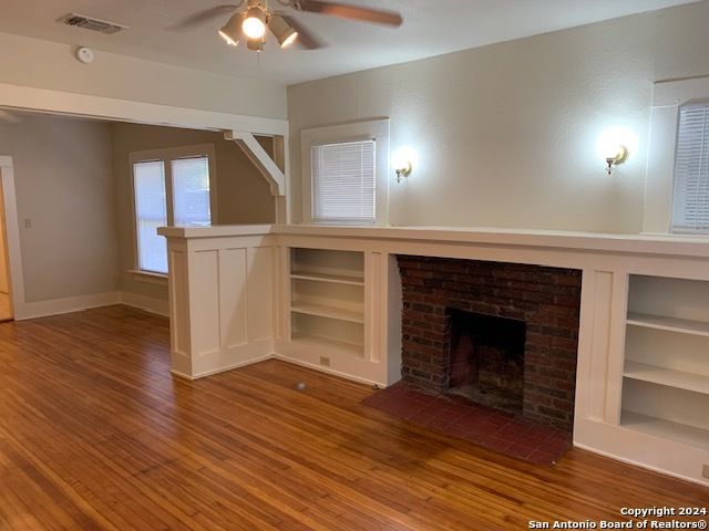 1020 W Russell Pl, San Antonio, TX 78212