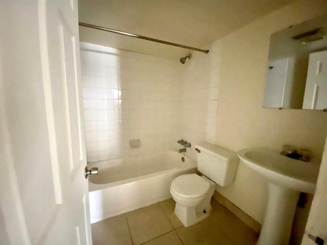2105 Ponce De Leon Avenue 2, West Palm Beach, FL 33407