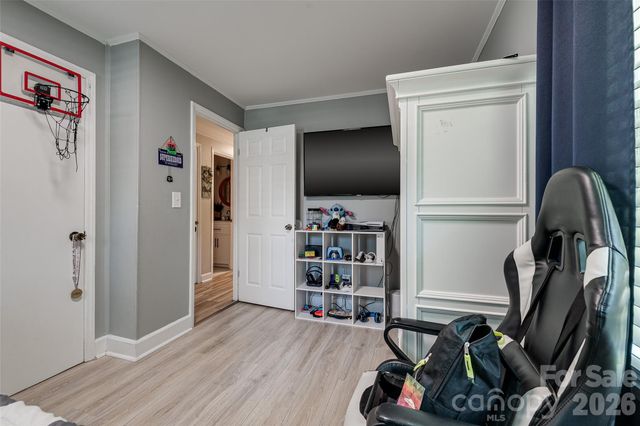 531 Stilwell Oaks Circle, Charlotte, NC 28212