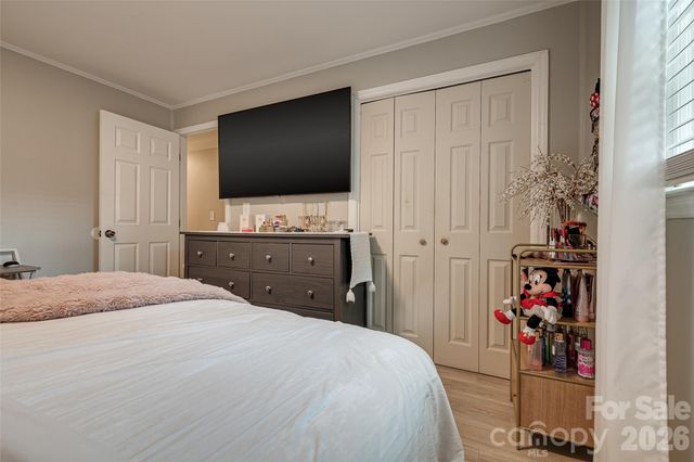 531 Stilwell Oaks Circle, Charlotte, NC 28212