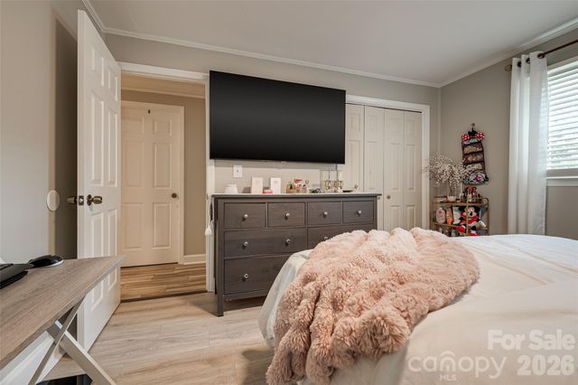 531 Stilwell Oaks Circle, Charlotte, NC 28212