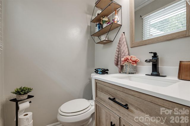 531 Stilwell Oaks Circle, Charlotte, NC 28212