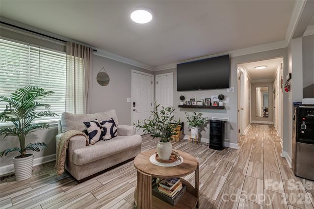 531 Stilwell Oaks Circle, Charlotte, NC 28212