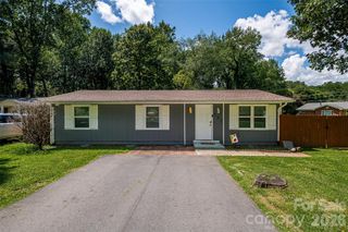 531 Stilwell Oaks Circle, Charlotte, NC 28212