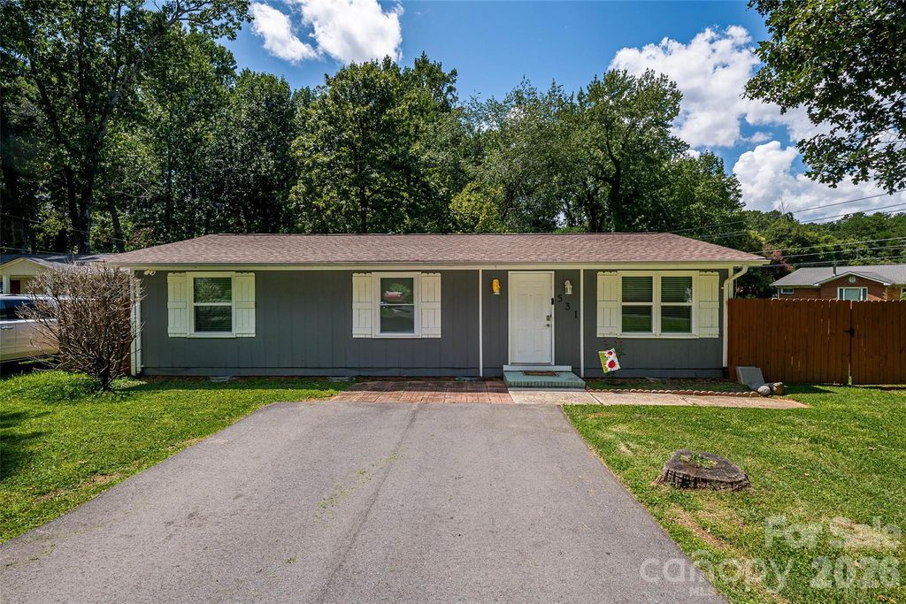 531 Stilwell Oaks Circle, Charlotte, NC 28212