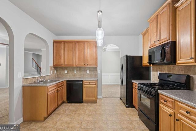 3499 Stoneleigh Walk, Lithonia, GA 30038