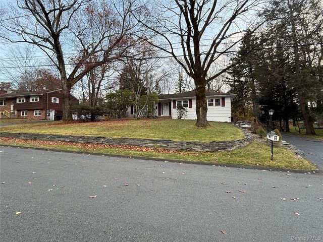 10 Glenbrook Road, Monsey, NY 10952