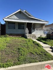 7316 10th Avenue, Los Angeles, CA 90043