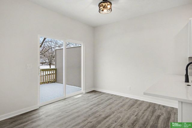 7102 N 79th Court, Omaha, NE 68122