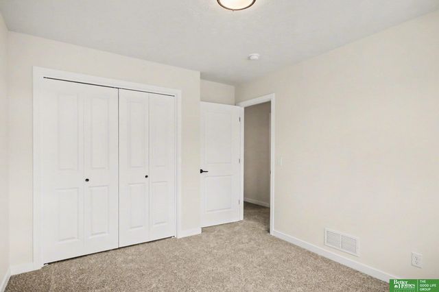 7102 N 79th Court, Omaha, NE 68122