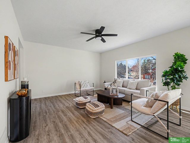 7102 N 79th Court, Omaha, NE 68122