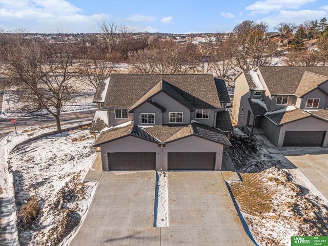 7102 N 79th Court, Omaha, NE 68122