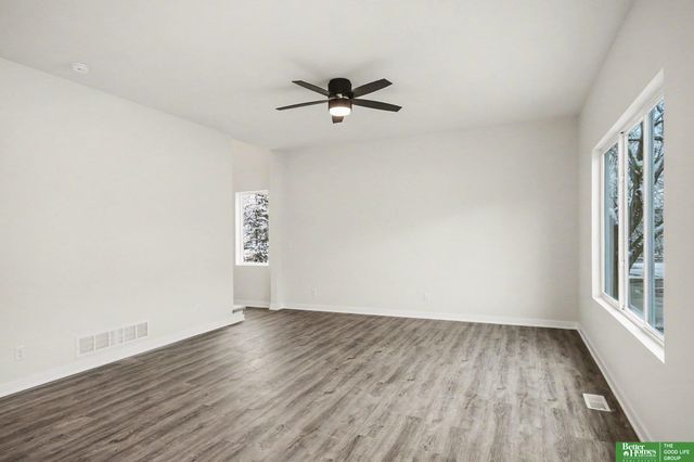 7102 N 79th Court, Omaha, NE 68122