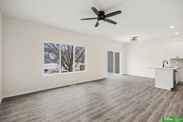 7102 N 79th Court, Omaha, NE 68122