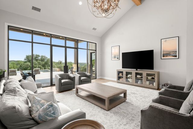1021 Lower Peninsula LOOP, Georgetown, TX 78633
