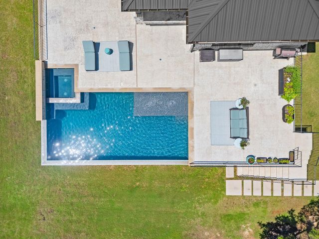 1021 Lower Peninsula LOOP, Georgetown, TX 78633