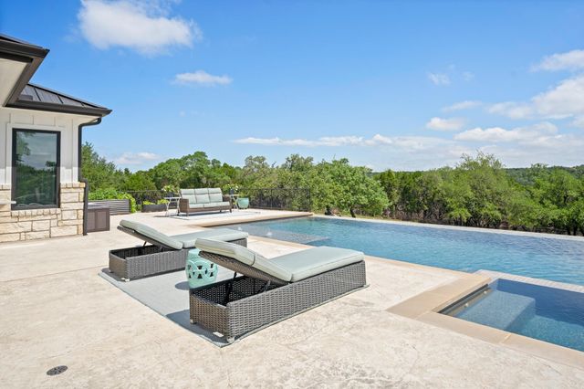 1021 Lower Peninsula LOOP, Georgetown, TX 78633