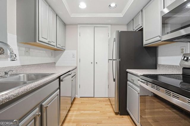2031 Chastain Park Court NE, Atlanta, GA 30342