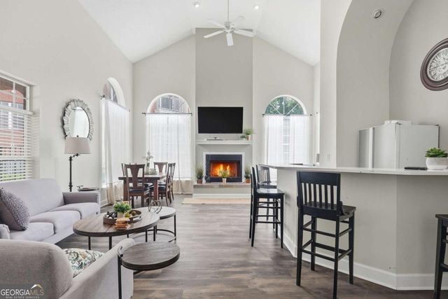 2031 Chastain Park Court NE, Atlanta, GA 30342