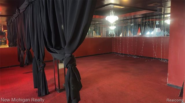 11233 Morang Drive, Detroit, MI 48224