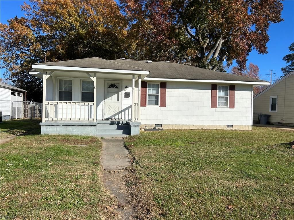 27 Wellington DR, Hampton, VA 23666