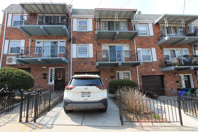 58-18 84th Place, Middle Village, NY 11379