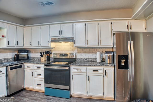 1095 Jacksonville Highway, Fitzgerald, GA 31750