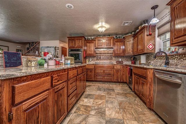 21229 Tamarack Road, Blanchard, OK 73010