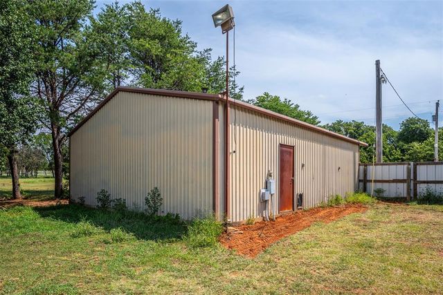 21229 Tamarack Road, Blanchard, OK 73010