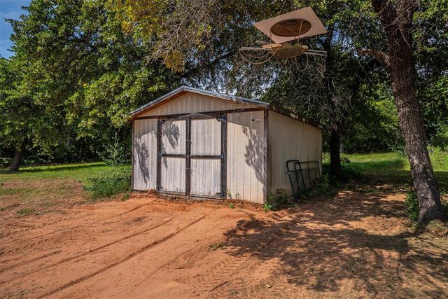 21229 Tamarack Road, Blanchard, OK 73010