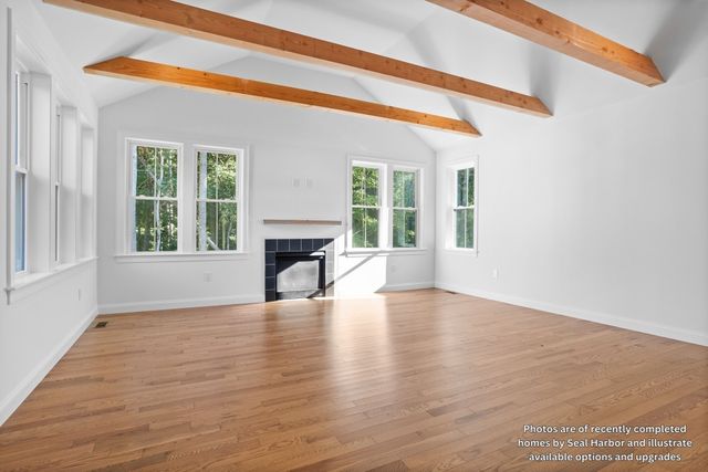 130 Tahattawan Rd, Littleton, MA 01460