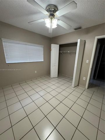 7794 W 29th Ln 201-29, Hialeah, FL 33018