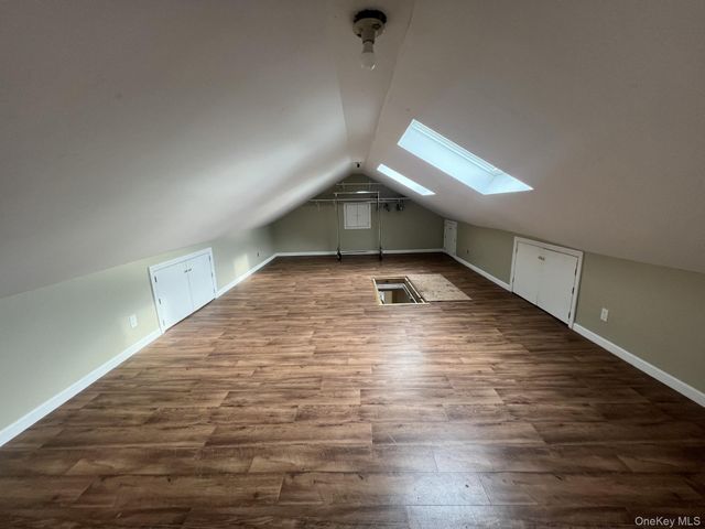32 Huntington Drive, Yonkers, NY 10704