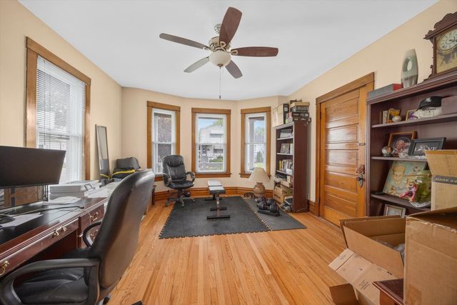 4029 Amelia Avenue, Lyons, IL 60534
