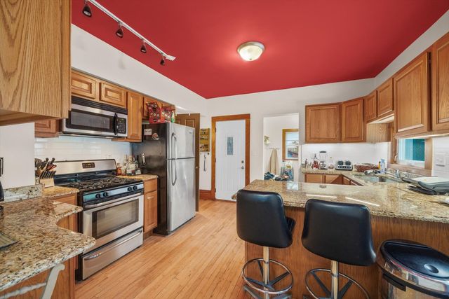 4029 Amelia Avenue, Lyons, IL 60534