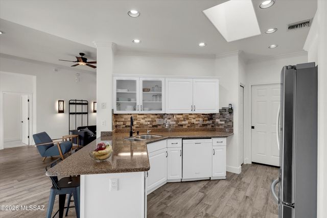 1395 W Cactus Moon Place, Tucson, AZ 85737