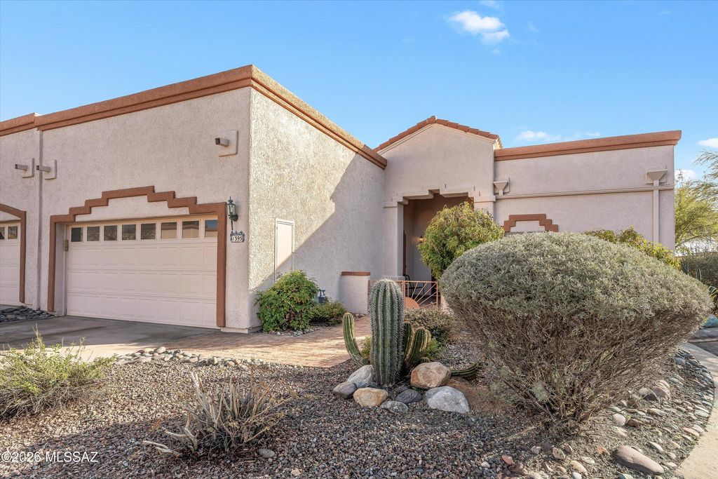 1395 W Cactus Moon Place, Tucson, AZ 85737
