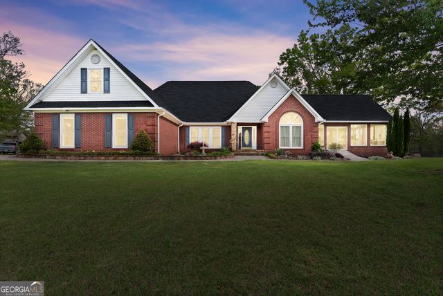 4841 Cobb Griffin Road, Gillsville, GA 30543