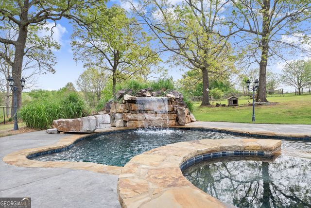4841 Cobb Griffin Road, Gillsville, GA 30543