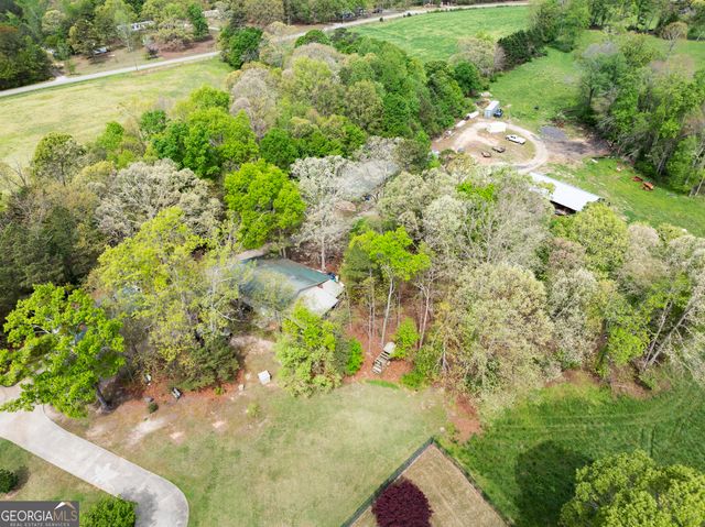 4841 Cobb Griffin Road, Gillsville, GA 30543