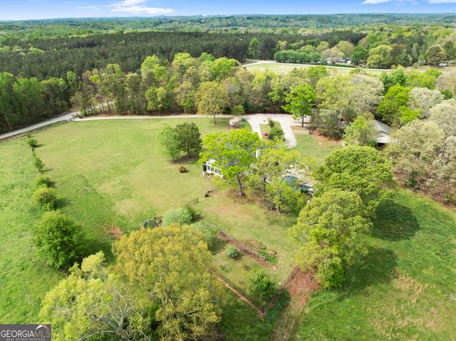 4841 Cobb Griffin Road, Gillsville, GA 30543