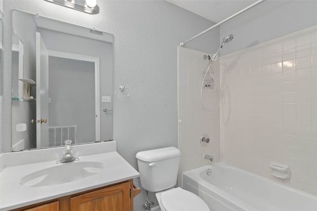 3521 Glenview Drive, Corinth, TX 76210