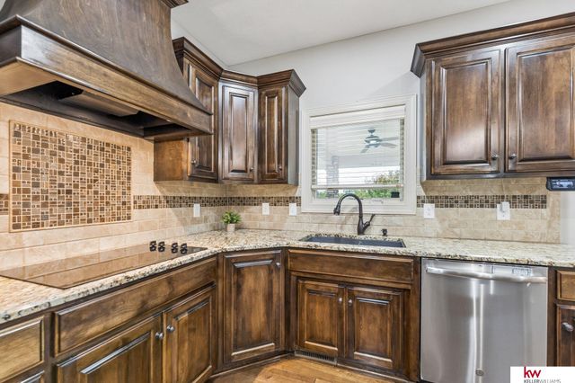 2604 N 179th Street, Omaha, NE 68116